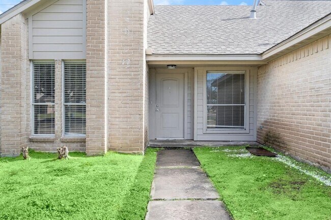 Building Photo - 8618 Hazy Meadow Ln