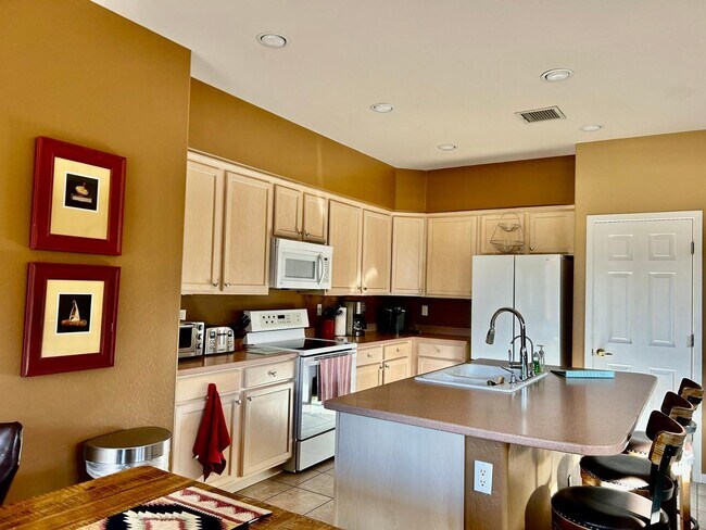 Foto del edificio - 1040 Crown Ridge Rd