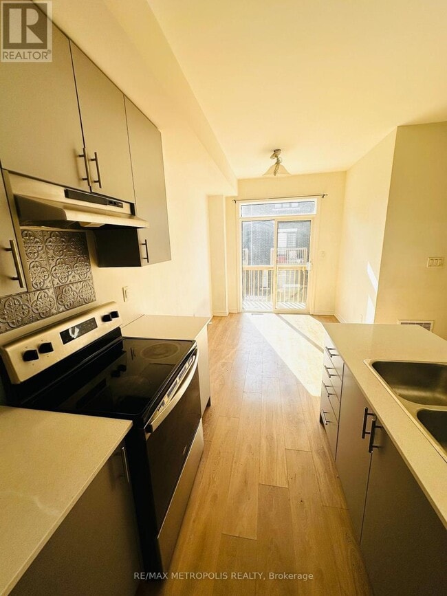 Building Photo - 783 Kootenay Path