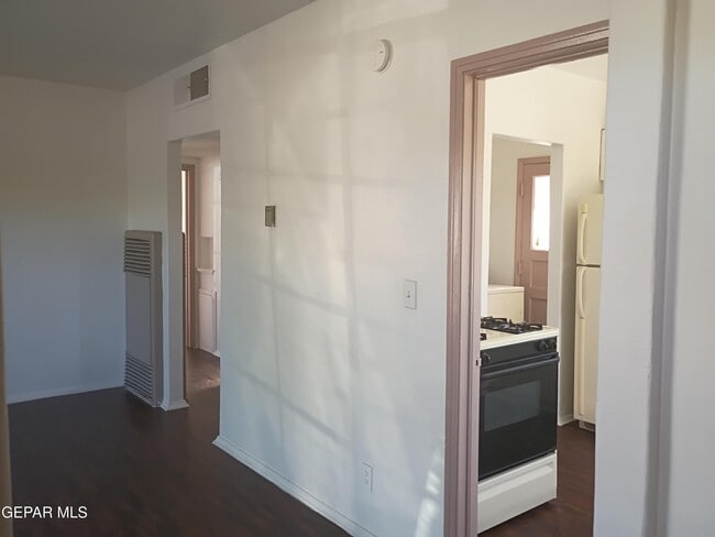 Foto del edificio - 4704 Clifton Ave