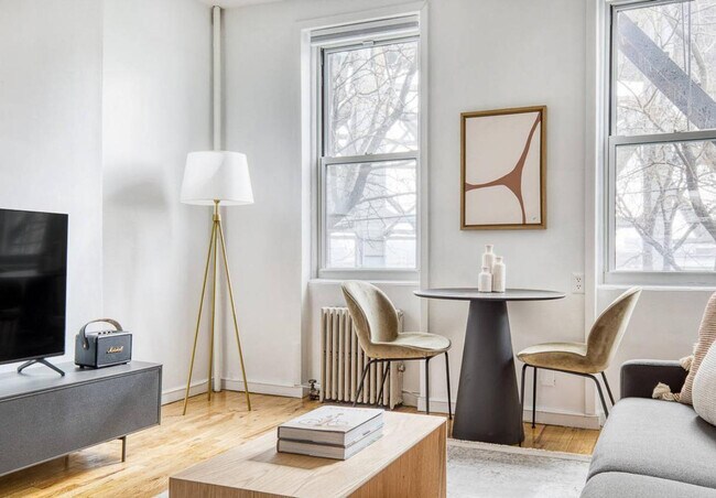 Foto del edificio - 837 2nd Ave