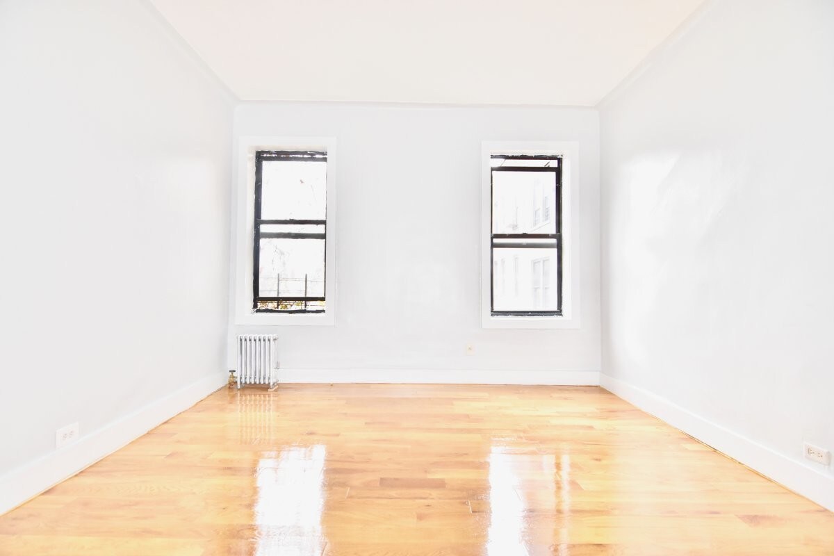 Primary Photo - 3300 Bailey Avenue