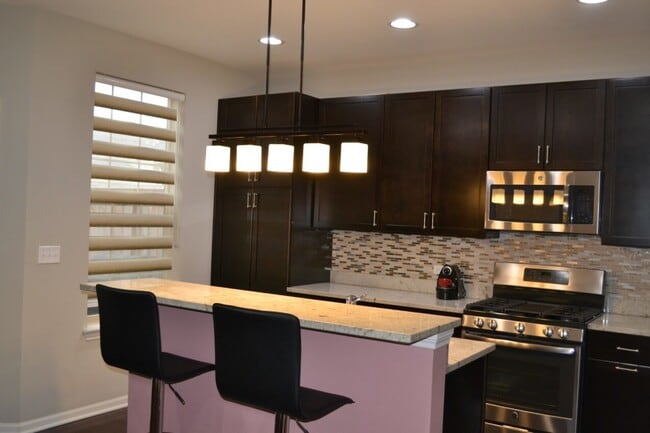 Foto del edificio - 1998 Shermer Rd