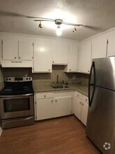 Building Photo - 95 Fountain Ln