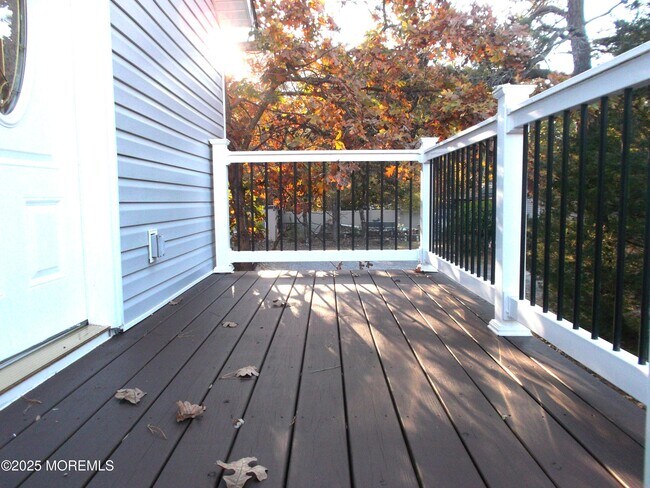 Foto del edificio - 278 Ridge Rd