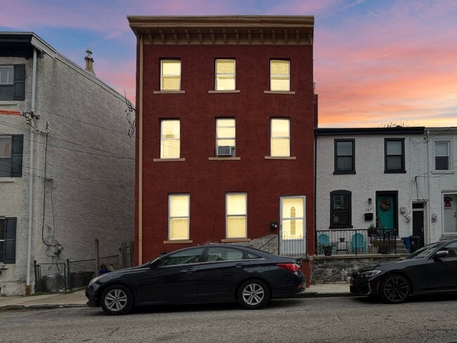 Building Photo - 171 Krams Ave