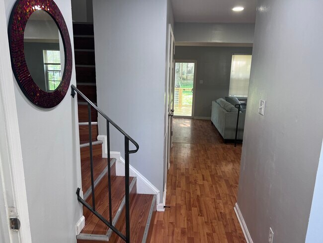 Foto del edificio - 5627 Onslow Way