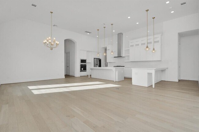Building Photo - 3207 Caney Dr