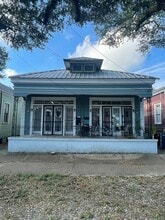 Building Photo - 4412-4412 Canal St