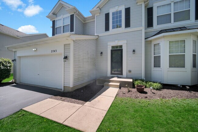 Building Photo - 2743 Rourke Dr