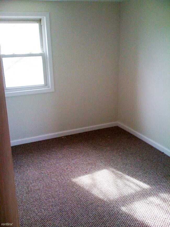 Foto del edificio - 2 br, 1.5 bath House - 11748 Leverne