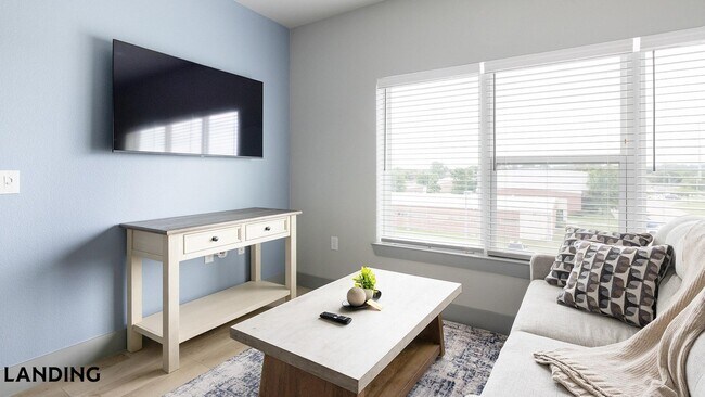 Foto del edificio - 2422 S Carrier Pkwy