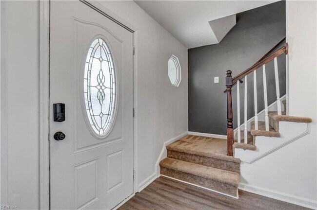 Building Photo - 1089 Valencia Ct