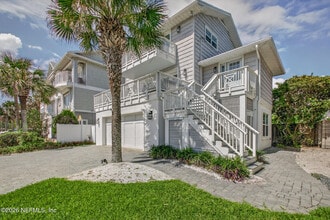 Building Photo - 1766 Beach Ave
