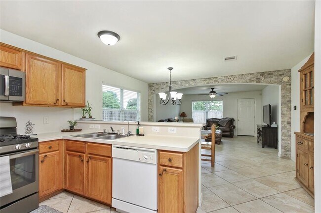 Building Photo - 7202 Kransburg Ranch Dr
