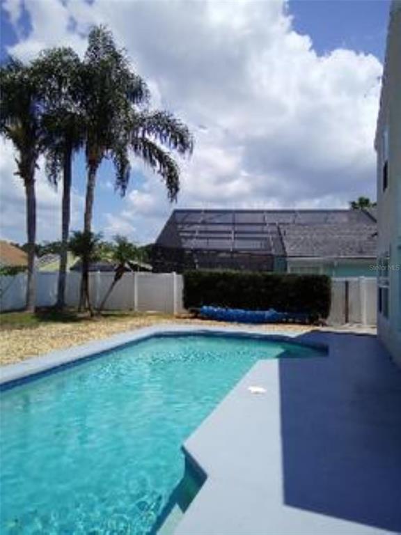 Building Photo - 2411 Berkshire Ct