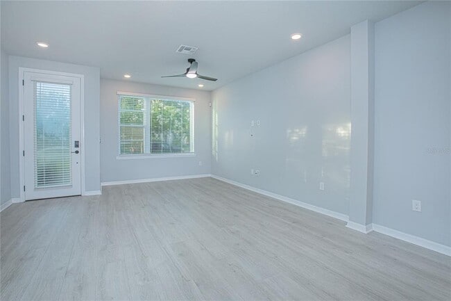 Building Photo - 8637 Tavistock Lakes Blvd