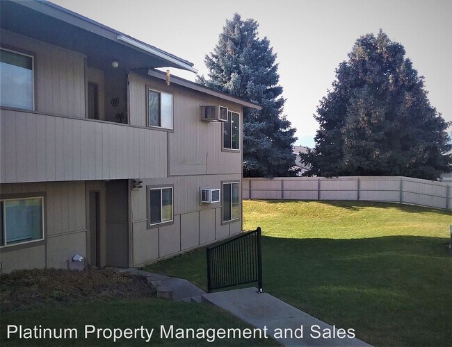 Foto del edificio - 1040 Eastmont Ave