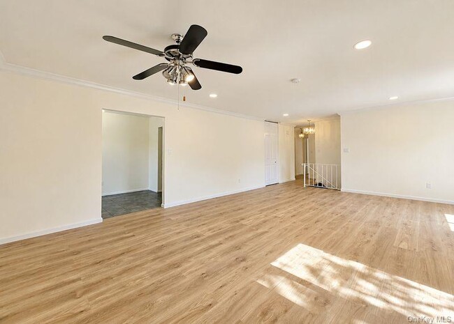 Building Photo - 79 Birchwood Rd