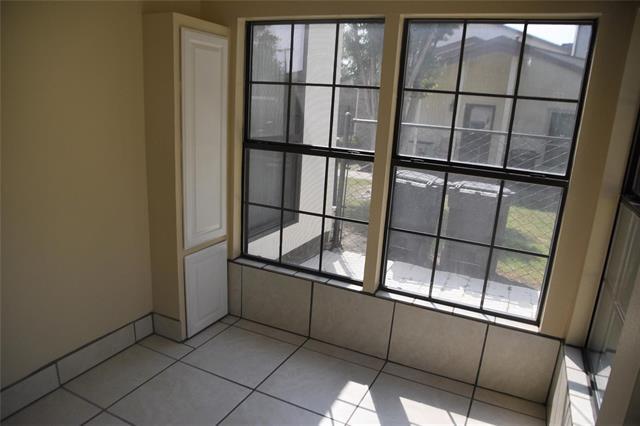 Foto del edificio - 8627 N Normandale St