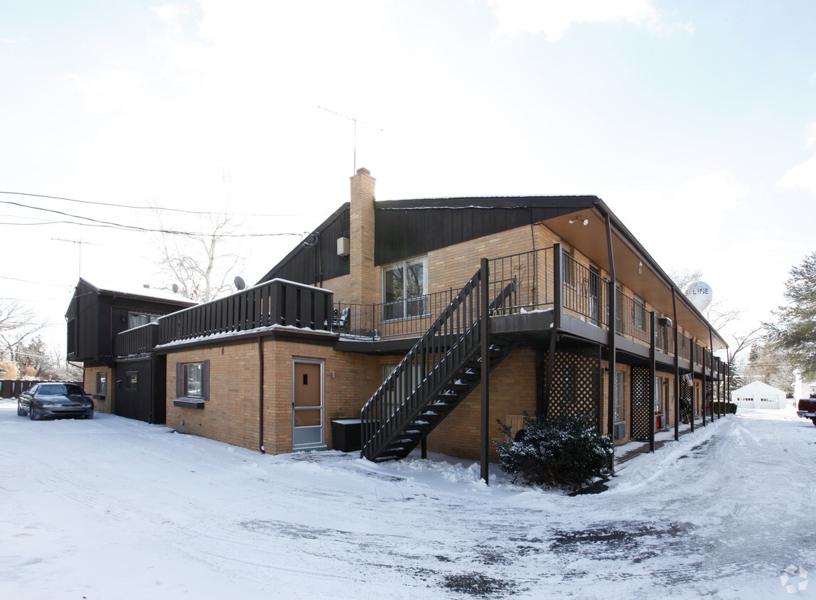 The Midas Touch Apartments - Rocky Pines Apartments