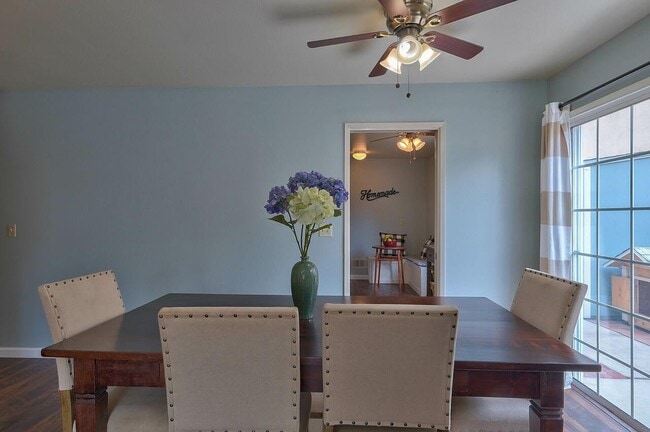 Building Photo - 245 Massolo Ct