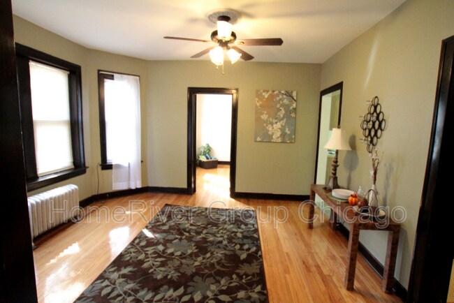 Foto del edificio - 10928 S Vernon Ave