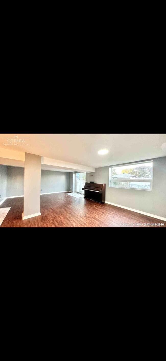 Building Photo - 66 Hollyhedge Dr