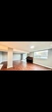 Building Photo - 66 Hollyhedge Dr