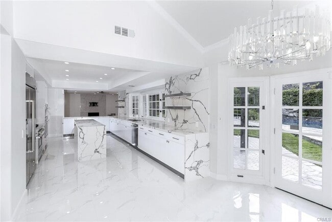 Building Photo - 6037 Little Oak Ln