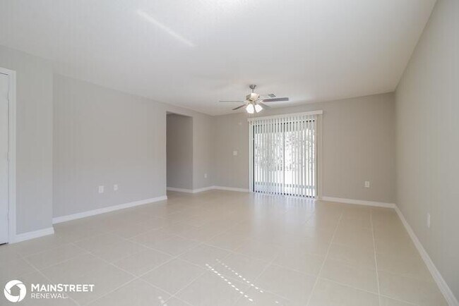 Foto del edificio - 269 Fig Ct, Poinciana, FL 34759