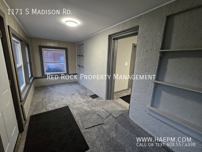Building Photo - 1171 S Madison Rd