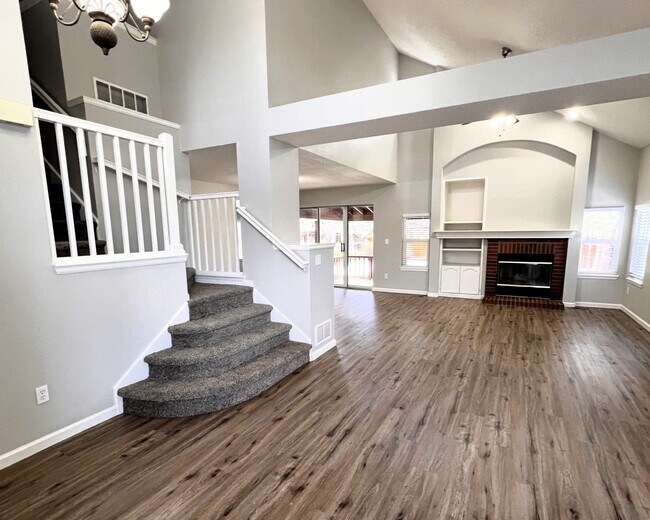 Building Photo - 9731 Burntwood Ct