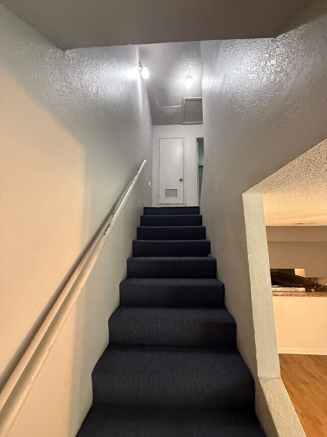 Foto del edificio - 4959-4965 Miller Ave