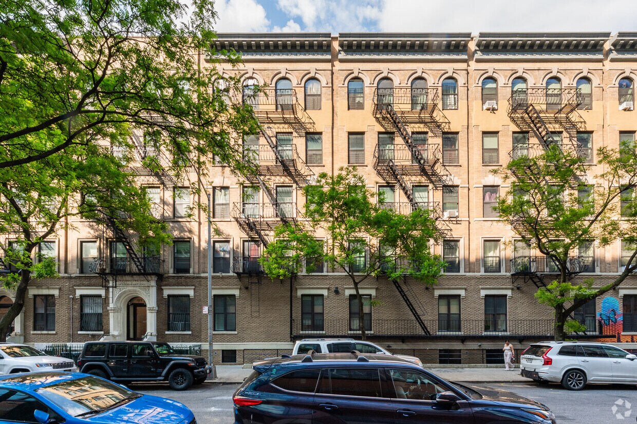 Fotografía del edificio - 111-117 E 100th St