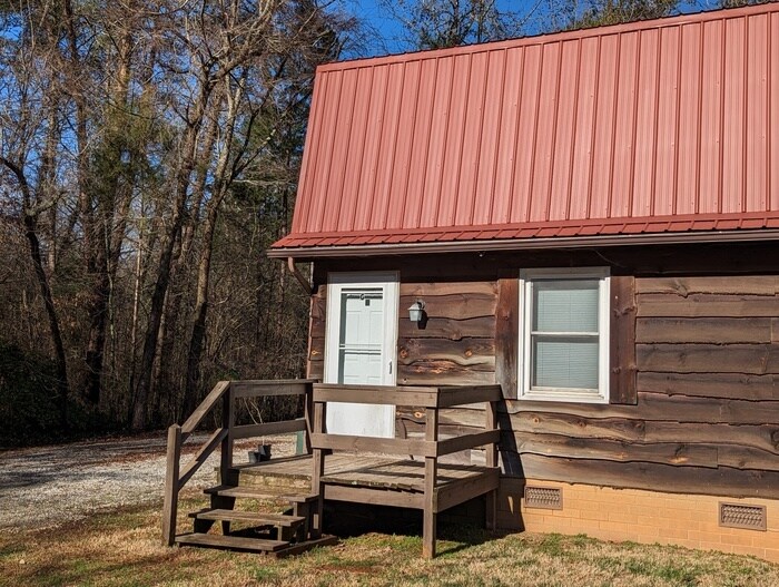 2867 Airport Rd, Salisbury, NC 28147 Townhome Rentals in Salisbury NC