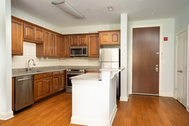 Building Photo - 22 Ave at Port Imperial