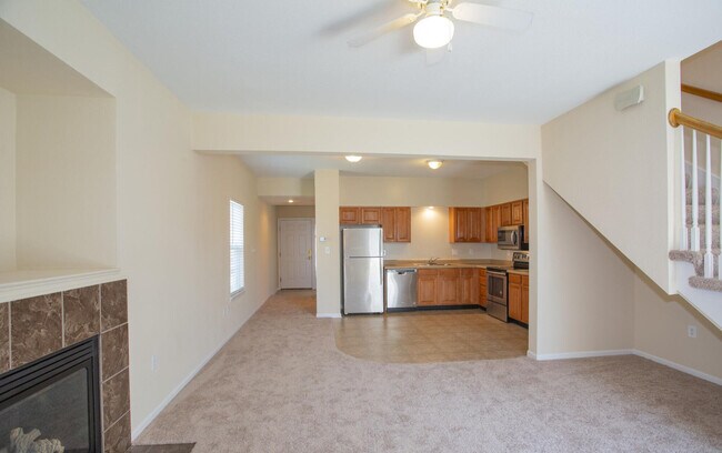 Foto del edificio - Woodland Townhomes