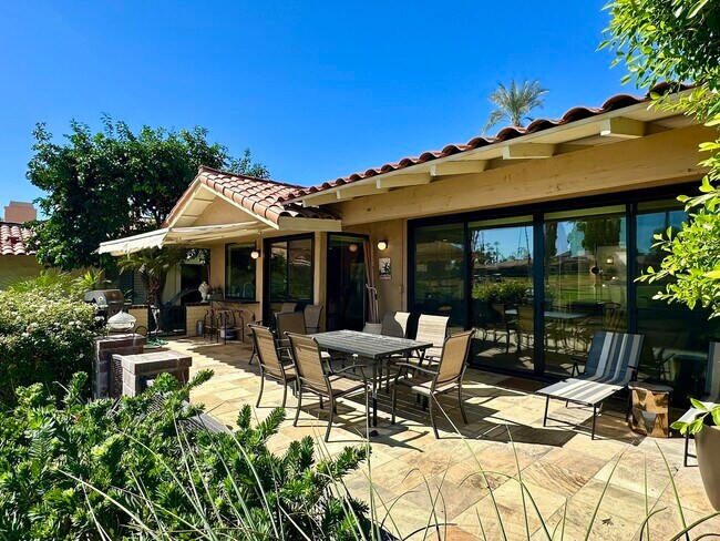 Foto del edificio - 222 Serena Dr