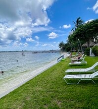 Building Photo - 5600 N Flagler Dr