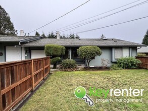 Building Photo - 7920-7922-7922 37th St Ct W