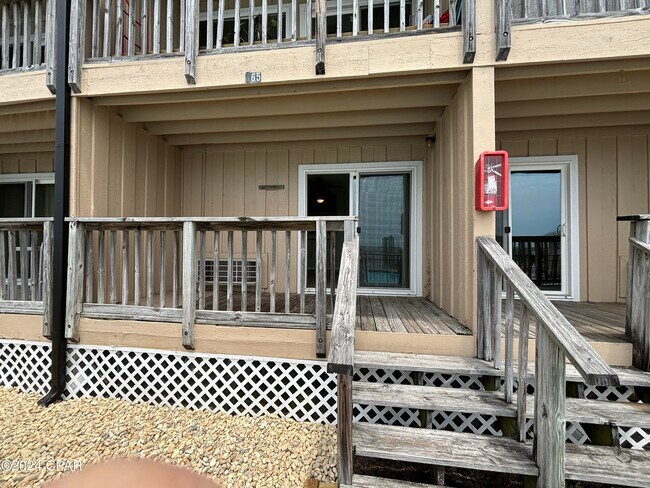 Foto del edificio - 5505 Sun Harbor Rd