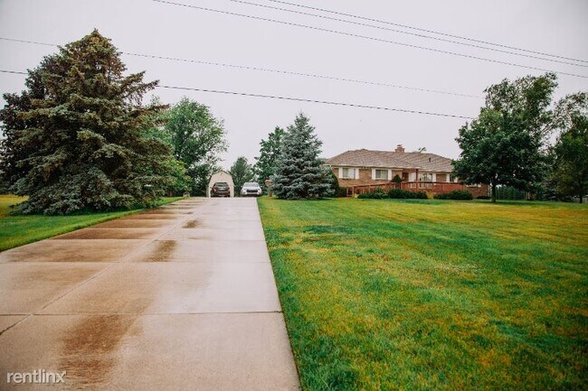Foto del edificio - 3 br, 1.5 bath House - 7476 Torrey Rd