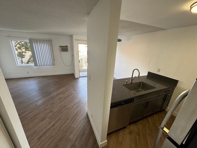 Foto del edificio - 1234 N Edgemont St