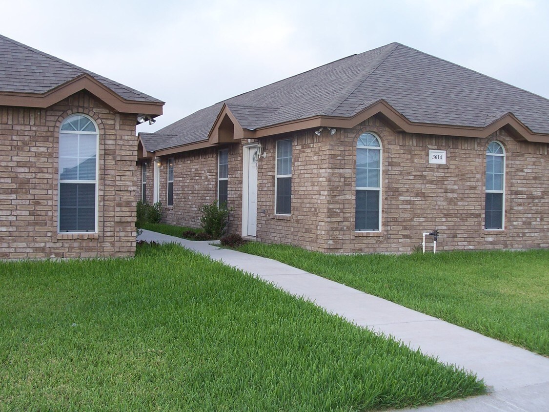 Primary Photo - 3620 W Faith Hill St