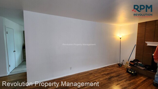 Foto del edificio - 4 br, 1 bath House - 2032 Custer Ave