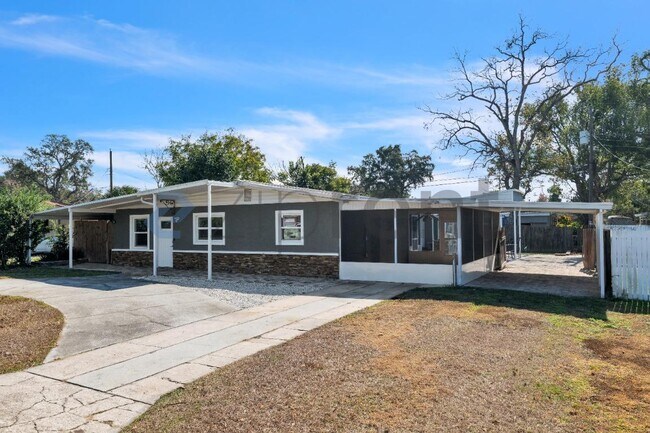 Building Photo - 508 Garden Dr N