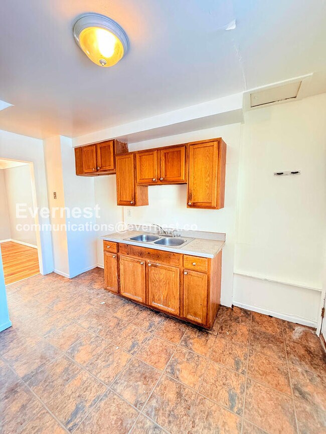 Foto del edificio - 17143 Ontario St