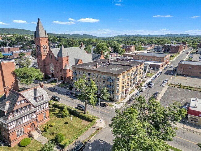 Foto del edificio - 173 Elm St