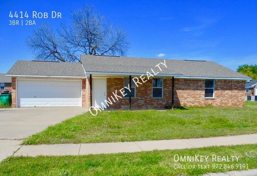 Primary Photo - 4414 Rob Dr